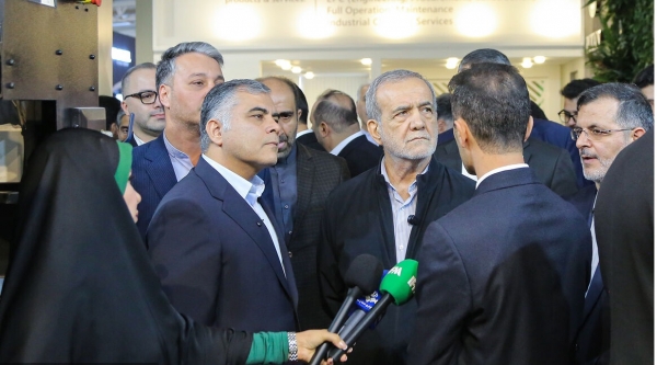 ‍ بازدید رئیس‌جمهور از بیست‌و‌نهمین نمایشگاه بین‌المللی نفت، گاز، پالایش و پتروشیمی تهران